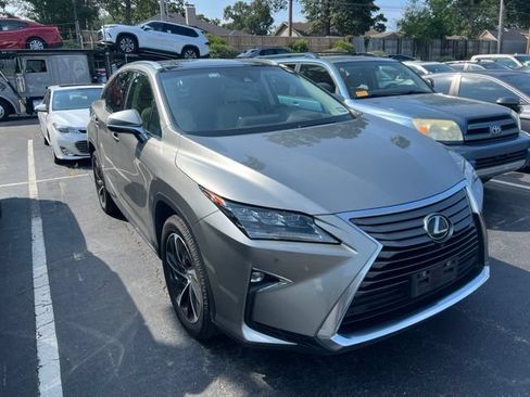 Used 2017 Lexus RX 350 FWD w/ Luxury Package image 3