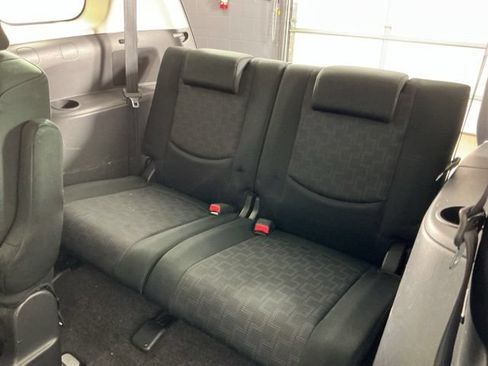 Used 2010 MAZDA MAZDA5 Sport FWD image 22