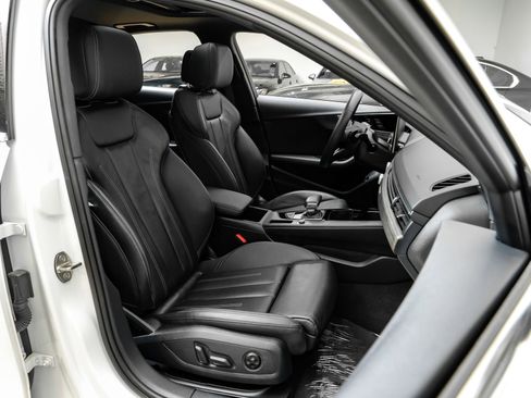 Used 2023 Audi A4 2.0T Premium w/ Convenience Package image 38