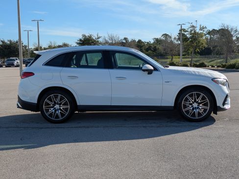 Used 2024 Mercedes-Benz GLC 43 AMG 4MATIC image 3