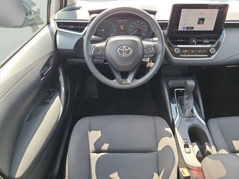 Used 2024 Toyota Corolla LE image 17