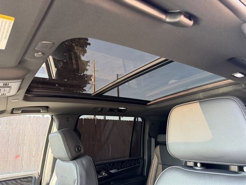 Used 2023 GMC Yukon XL Denali image 20