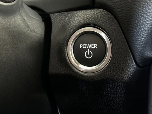 Used 2025 Toyota RAV4 SE w/ Weather & Moonroof Package image 20