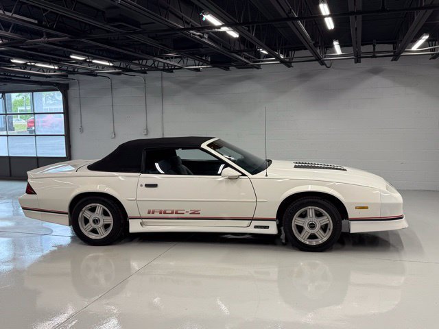 Used 1990 Chevrolet Camaro RS RWD image 8