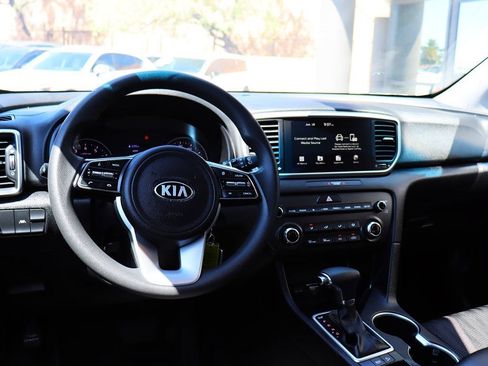 Used 2022 Kia Sportage LX FWD image 35