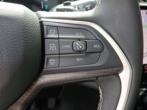 Certified 2023 Jeep Grand Cherokee 4WD 4xe image 24
