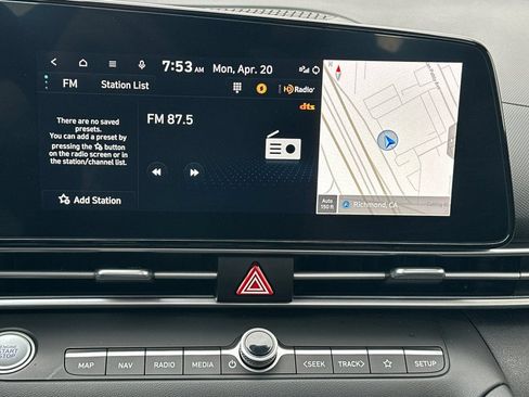 Used 2023 Hyundai Elantra Limited FWD image 20