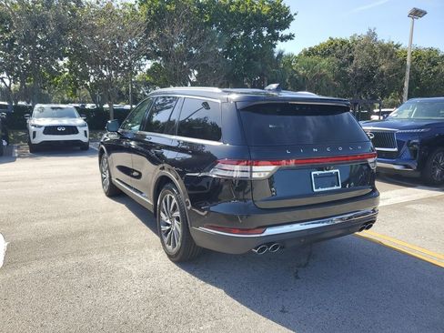 New 2026 Lincoln Aviator 2WD image 3