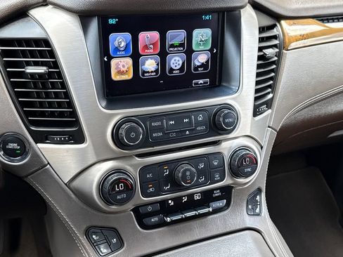 Used 2017 GMC Yukon XL Denali w/ Open Road Package AWD/4WD image 28