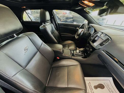 Used 2022 Chrysler 300 S w/ Comfort Group RWD image 35