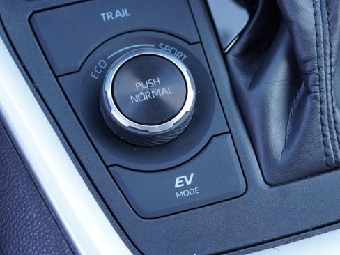 Certified 2023 Toyota RAV4 SE AWD/4WD image 38