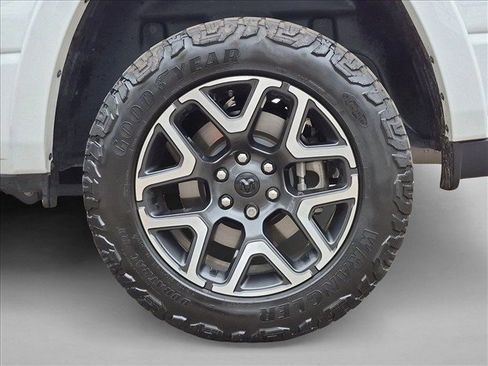 Used 2025 RAM 1500 Laramie w/ Trailer Tow Group AWD/4WD image 23