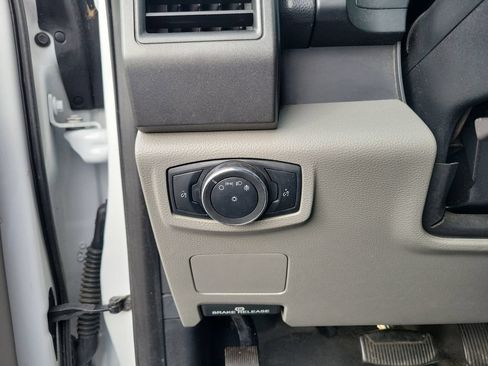 Used 2019 Ford F550 2WD Crew Cab Super Duty w/ Power Equipment Group image 15