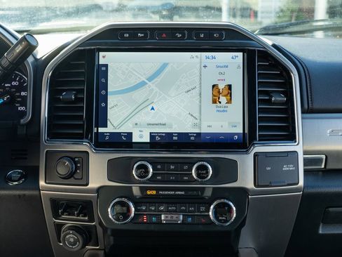 Used 2022 Ford F450 Platinum w/ FX4 Off-Road Package image 14