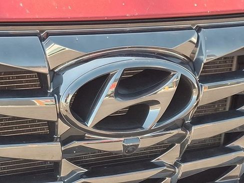 Used 2023 Hyundai Tucson Limited AWD/4WD image 10