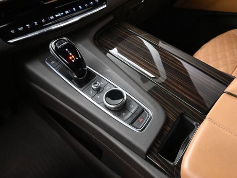 Used 2021 Cadillac Escalade Premium Luxury w/ Driver Assist Tech Package image 40