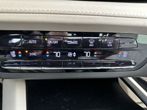 Certified 2023 Buick Envision Avenir image 19