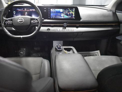 Used 2023 Nissan Ariya FWD image 13