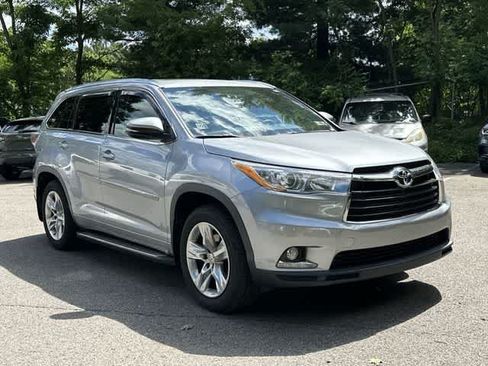 Used 2015 Toyota Highlander Limited AWD/4WD image 21