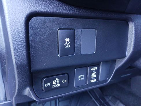 Used 2023 Toyota Tacoma TRD Off-Road image 37