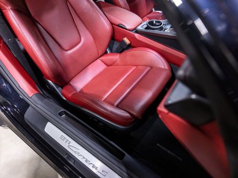 Used 2020 Porsche 911 Carrera S RWD image 30