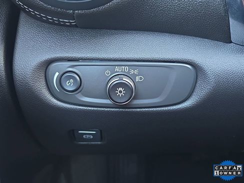 Used 2025 Chevrolet Blazer LT image 25