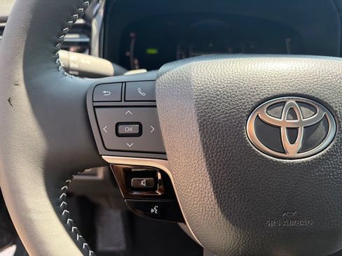 Used 2026 Toyota Camry SE w/ Convenience Package AWD/4WD image 27