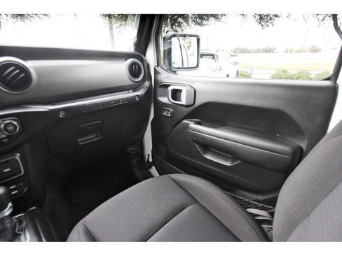 Used 2022 Jeep Wrangler Unlimited Sport AWD/4WD image 10