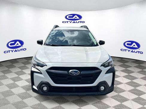 Used 2023 Subaru Outback Premium AWD/4WD image 10