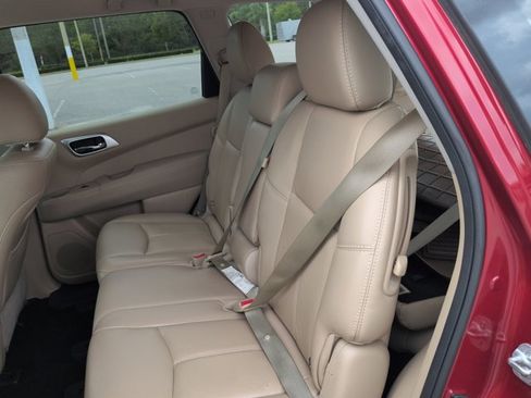 Used 2016 Nissan Pathfinder SL FWD image 15