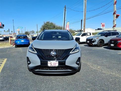 Certified 2022 Nissan Murano SV w/ SV Midnight Edition Package image 8