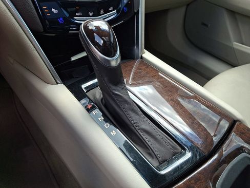 Used 2013 Cadillac XTS Premium AWD/4WD image 15