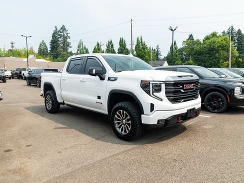 Used 2022 GMC Sierra 1500 AT4 w/ AT4 Premium Package AWD/4WD image 29