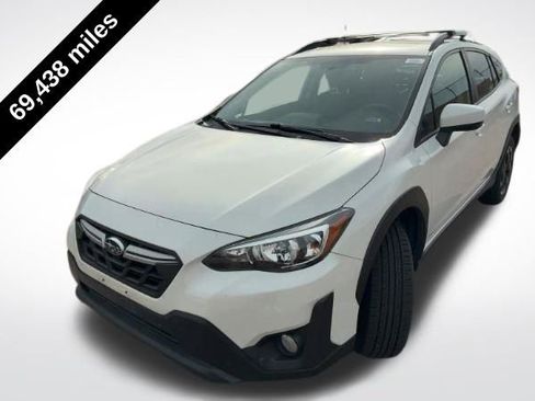 Used 2021 Subaru Crosstrek 2.0i Premium w/ Moonroof Package image 2