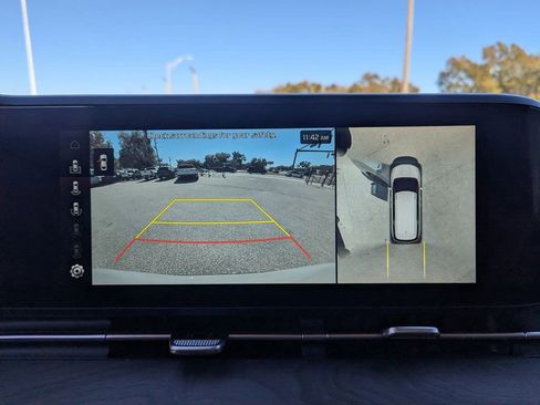 Certified 2024 Kia Carnival SX image 22