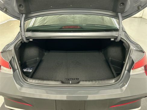 Used 2025 Hyundai Elantra Sport image 21