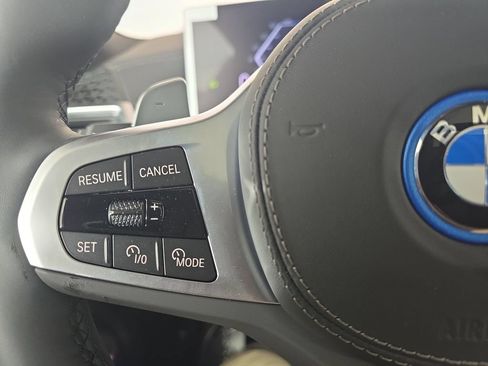 New 2026 BMW X5 xDrive50e w/ M Sport Package AWD/4WD image 17