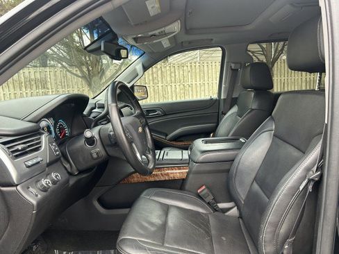 Used 2016 Chevrolet Suburban LTZ image 17