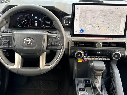 Certified 2025 Toyota 4Runner Trailhunter image 18