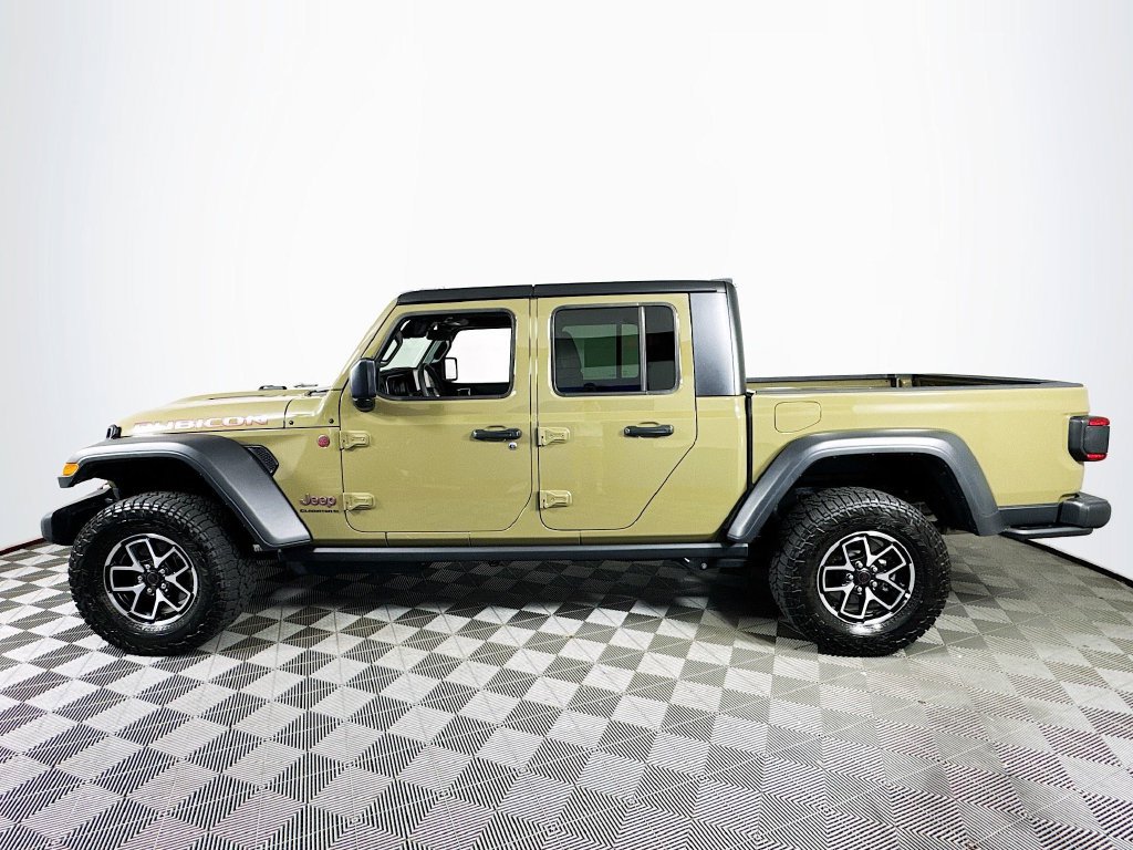 Used 2026 Jeep Gladiator Rubicon w/ Steel Power Dome Hood Package AWD/4WD image 4