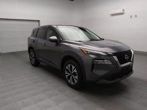 Used 2023 Nissan Rogue SV image 13