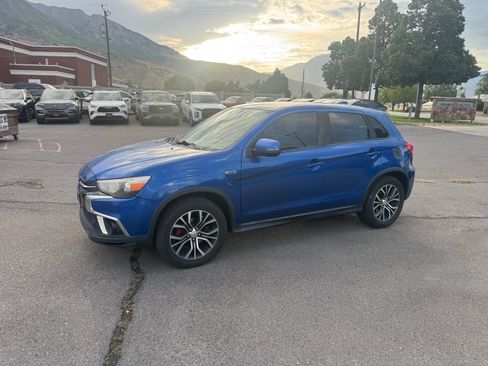 Used 2018 Mitsubishi Outlander Sport SE AWD/4WD image 1