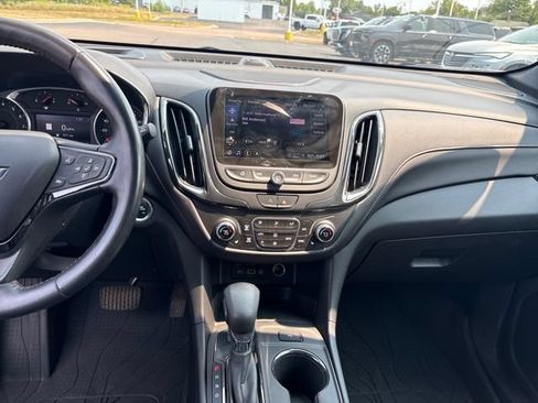 Used 2022 Chevrolet Equinox RS w/ RS Leather Package AWD/4WD image 21