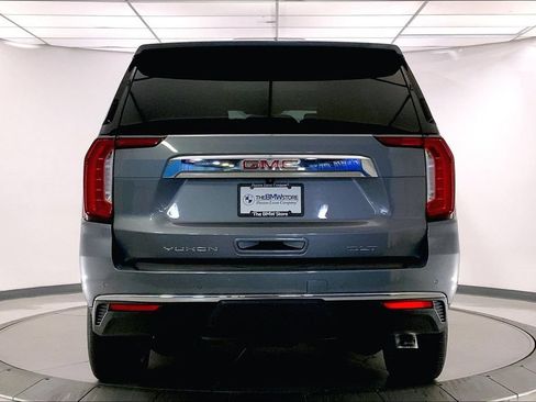 Used 2021 GMC Yukon SLT w/ SLT Luxury Plus Package AWD/4WD image 3