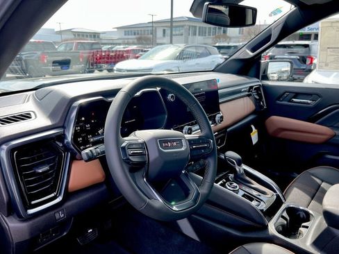 New 2026 GMC Canyon AT4 AWD/4WD image 10