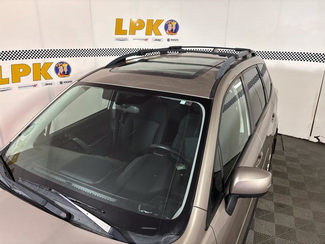 Used 2016 Subaru Forester 2.5i Premium w/ All-Weather Package AWD/4WD image 9