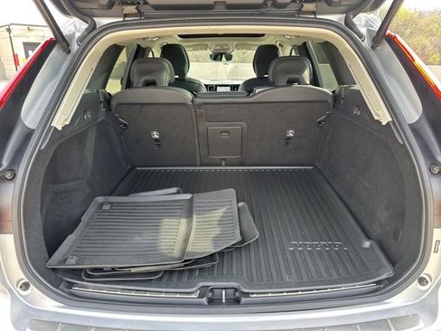 Certified 2023 Volvo XC60 B5 Plus w/ Climate Package AWD/4WD image 35