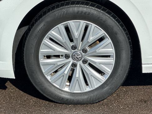 Used 2019 Volkswagen Jetta S image 24