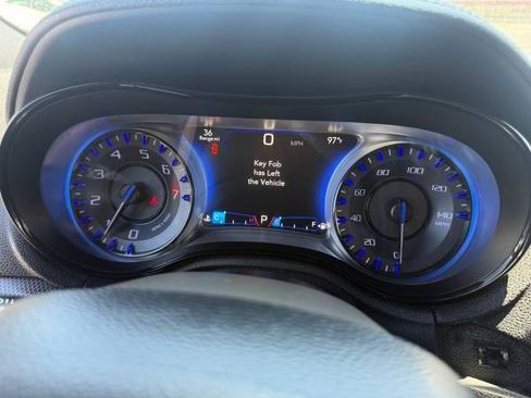 Used 2015 Chrysler 300 S RWD image 14