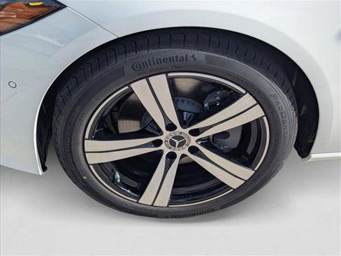 New 2025 Mercedes-Benz C 300 Sedan image 9